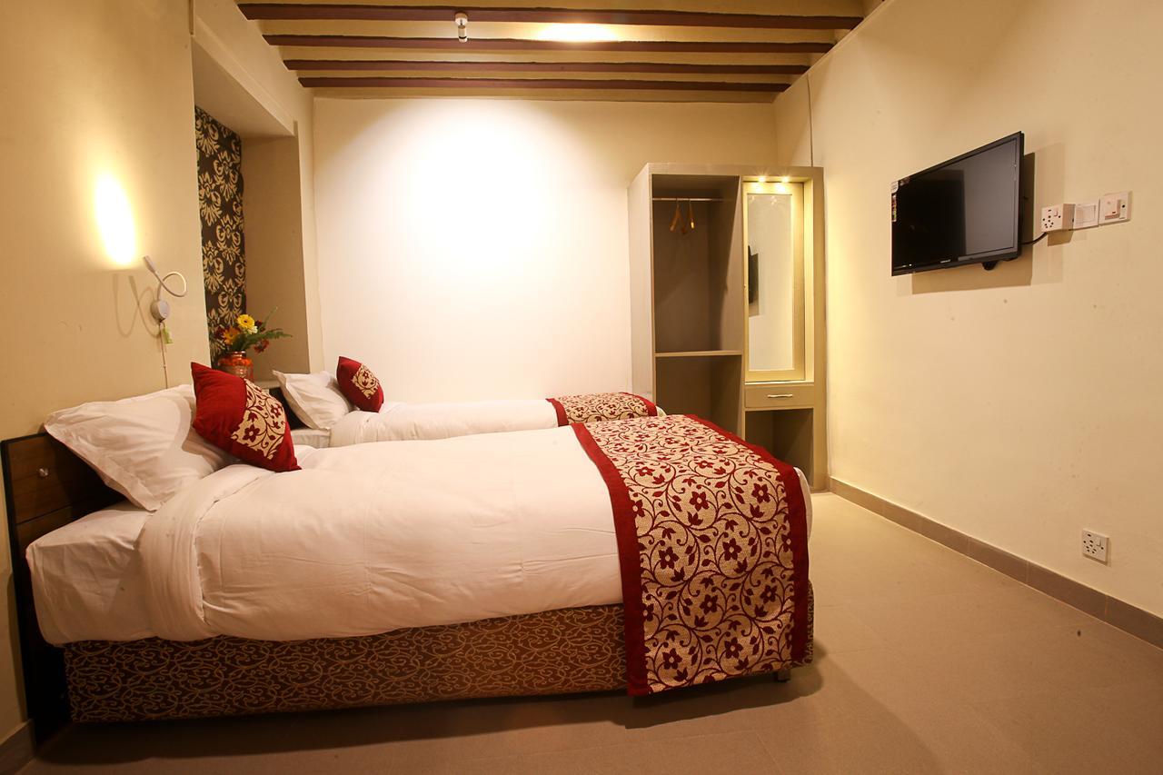 Hotel Heranya Katmandu Dış mekan fotoğraf