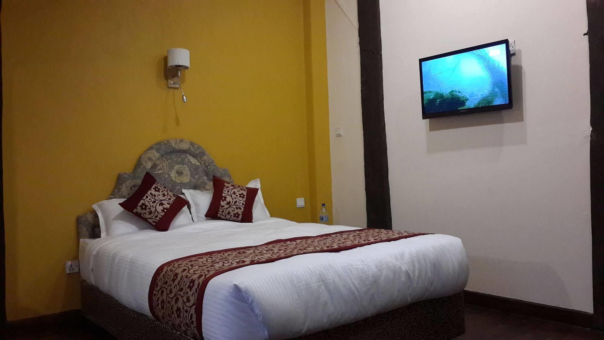 Hotel Heranya Katmandu Dış mekan fotoğraf