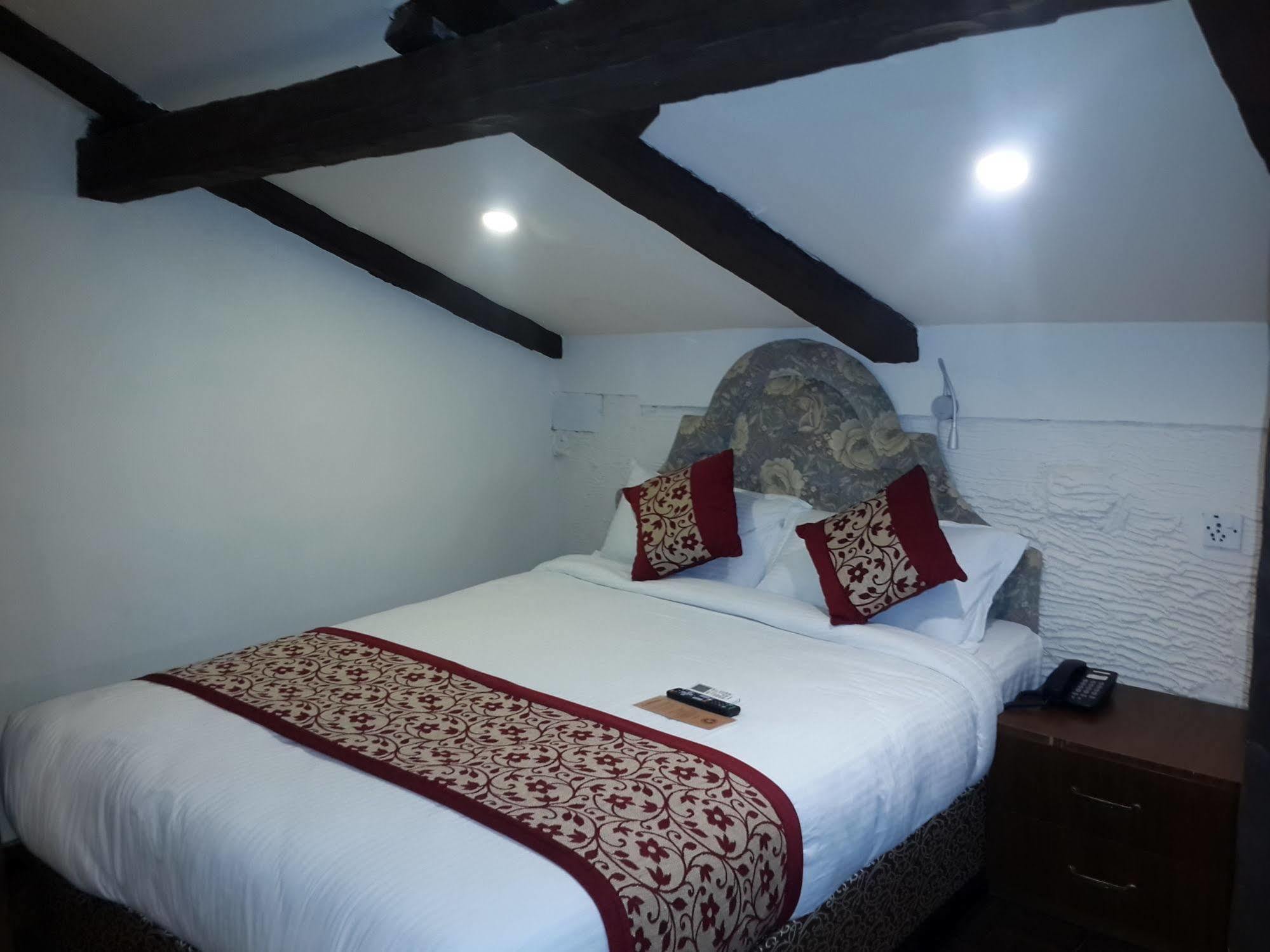 Hotel Heranya Katmandu Dış mekan fotoğraf